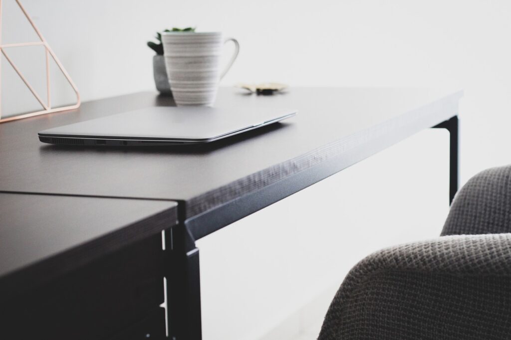 在宅勤務週3の求人はどこで探せる？