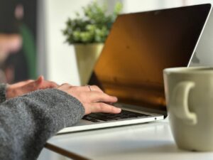 在宅勤務でのインサイドセールス面接に向けた効果的な対策は？