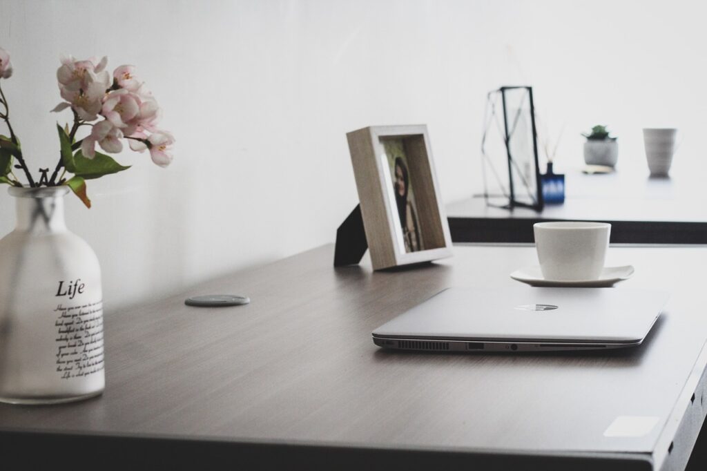 在宅勤務のエンジニアが職務経歴書を書く際のポイントは？