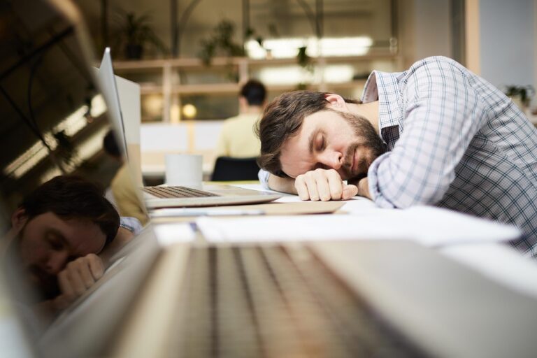 リモートワークに最適な企業はどこ？おすすめの選び方は？
